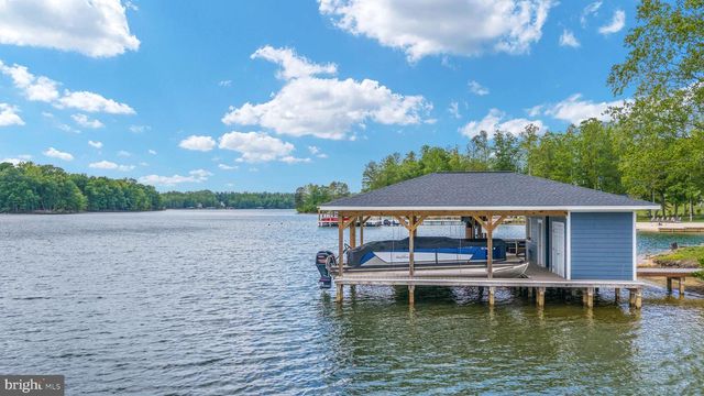 120 FAIRVIEW DR, Mineral, VA 23117