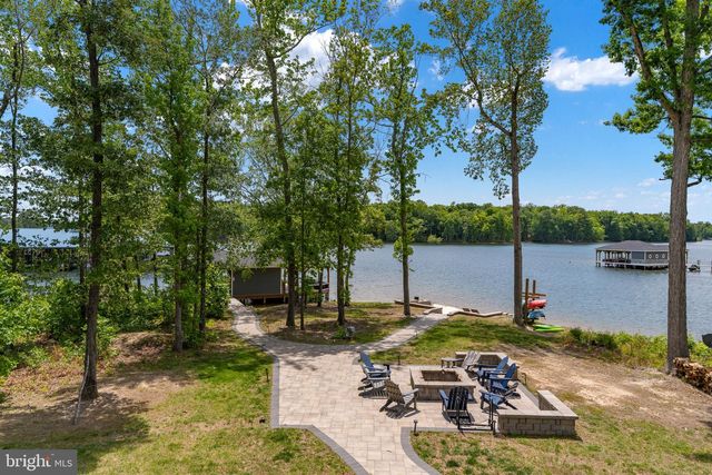120 FAIRVIEW DR, Mineral, VA 23117