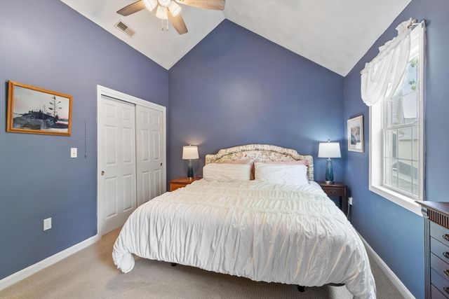 41 Fairway Dr 41, Tewksbury, MA 01876