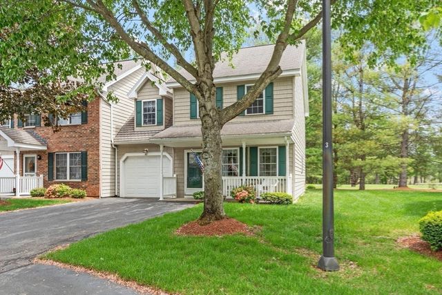 41 Fairway Dr 41, Tewksbury, MA 01876