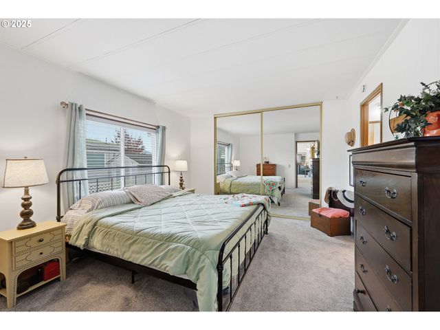 2376 KINGFISHER Ln, Kelso, WA 98626