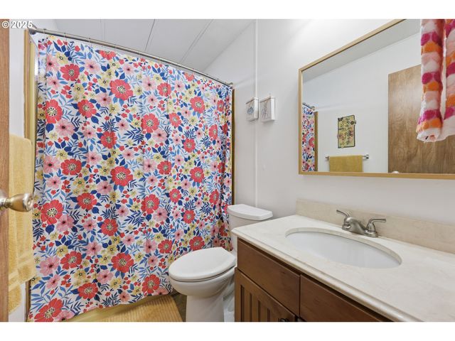 2376 KINGFISHER Ln, Kelso, WA 98626