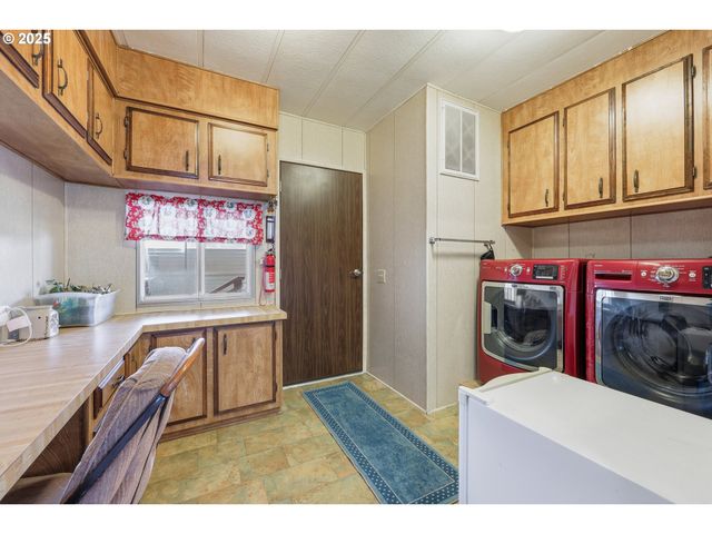 2376 KINGFISHER Ln, Kelso, WA 98626