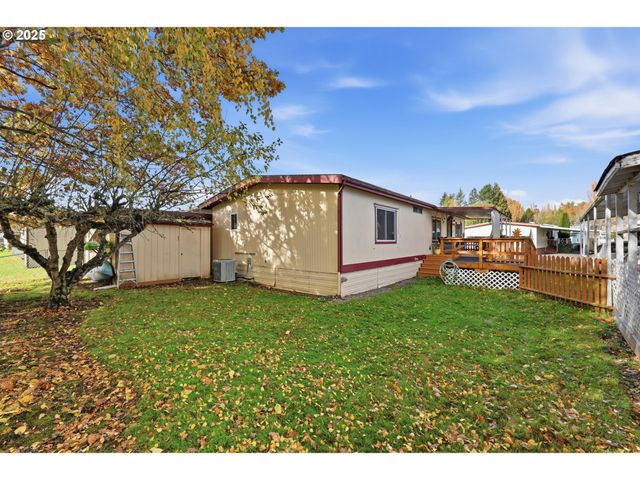 2376 KINGFISHER Ln, Kelso, WA 98626
