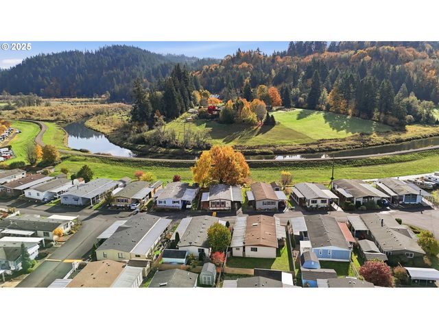 2376 KINGFISHER Ln, Kelso, WA 98626