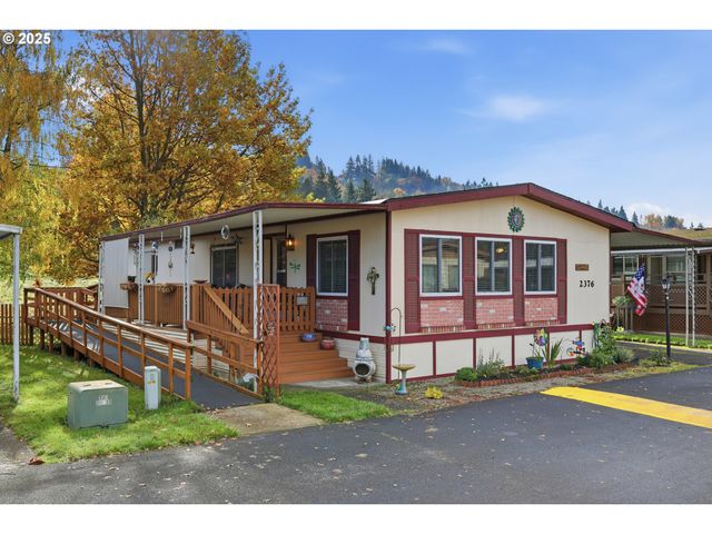 2376 KINGFISHER Ln, Kelso, WA 98626