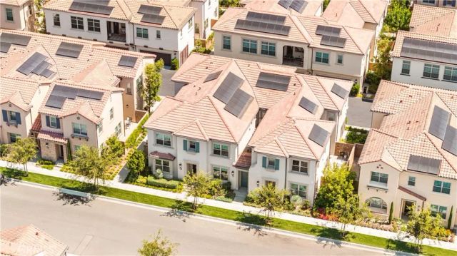 144 Sunnyside, Irvine, CA 92618