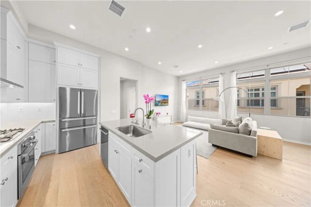 144 Sunnyside, Irvine, CA 92618