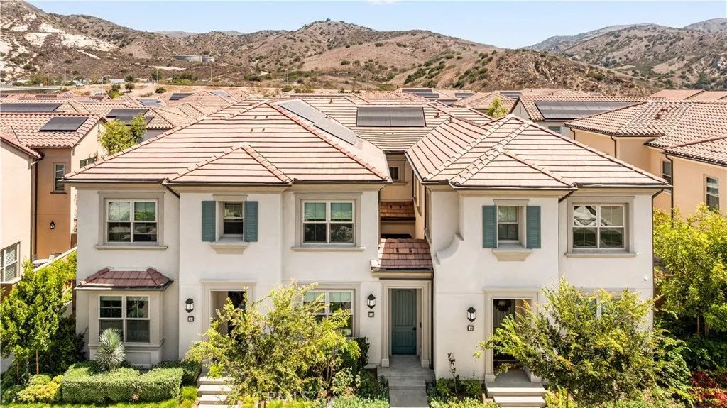 144 Sunnyside, Irvine, CA 92618