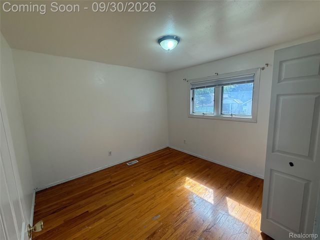 17029 Oconnor Avenue, Allen Park, MI 48101