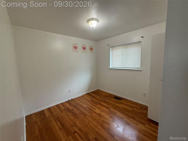 17029 Oconnor Avenue, Allen Park, MI 48101