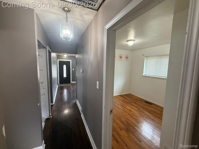 17029 Oconnor Avenue, Allen Park, MI 48101