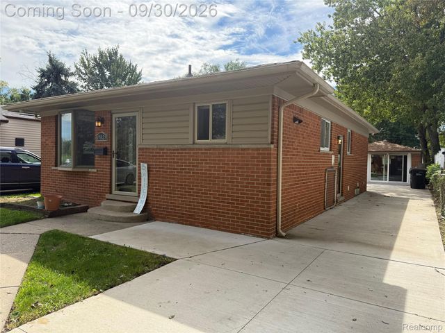 17029 Oconnor Avenue, Allen Park, MI 48101