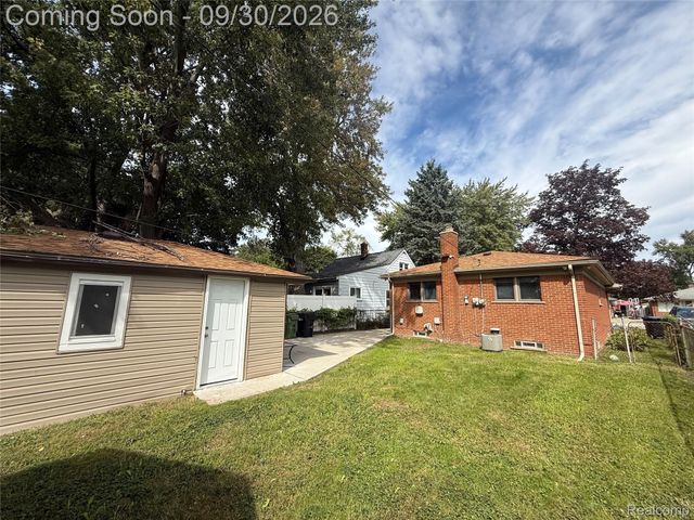 17029 Oconnor Avenue, Allen Park, MI 48101