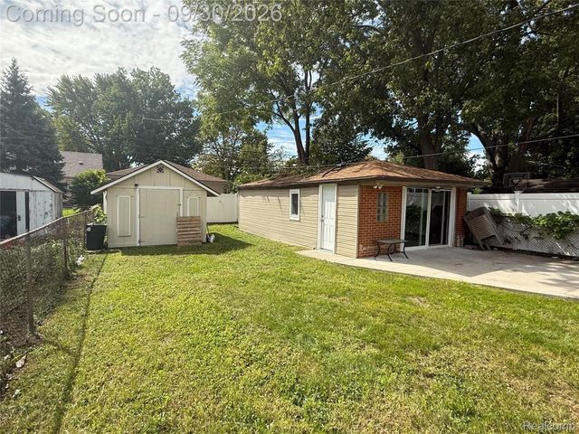 17029 Oconnor Avenue, Allen Park, MI 48101