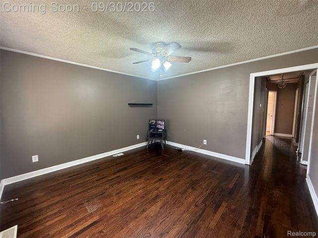 17029 Oconnor Avenue, Allen Park, MI 48101