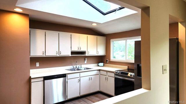 339 Deer Road, Ronkonkoma, NY 11779