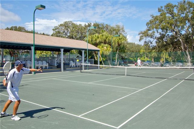 1155 Winding Oaks Circle E 102, Vero Beach, FL 32963