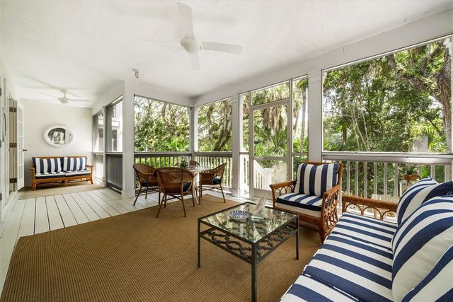 1155 Winding Oaks Circle E 102, Vero Beach, FL 32963