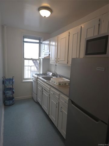 6725 Dartmouth Street 3M, Forest Hills, NY 11375