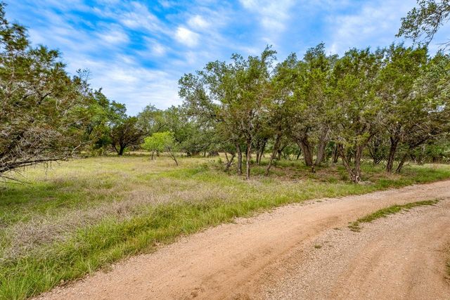 1365 Pedernales Hills RD, Johnson City, TX 78636