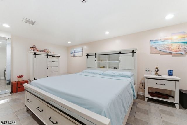 663 S Center St, City Of Orange Twp., NJ 07050