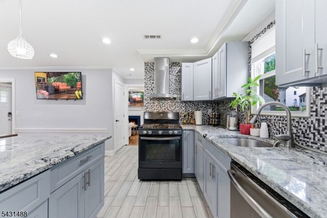 663 S Center St, City Of Orange Twp., NJ 07050