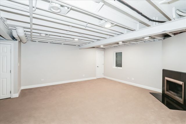 328 Shoreline Road, Lake Barrington, IL 60010