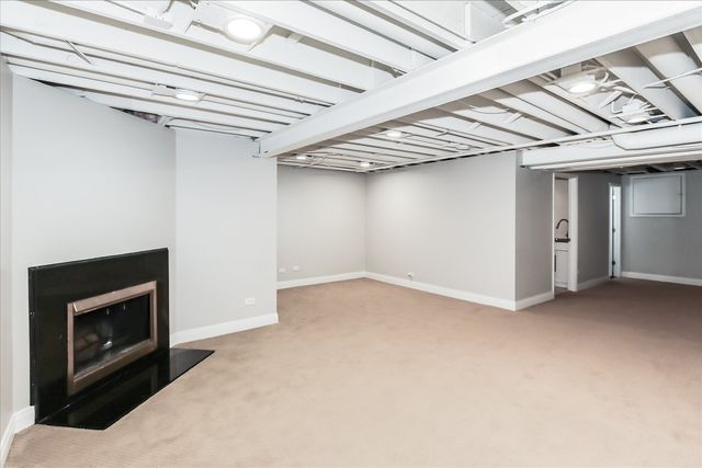 328 Shoreline Road, Lake Barrington, IL 60010