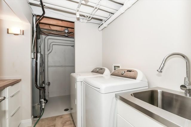 328 Shoreline Road, Lake Barrington, IL 60010