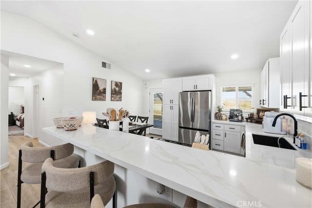 44201 Freer, Lancaster, CA 93536