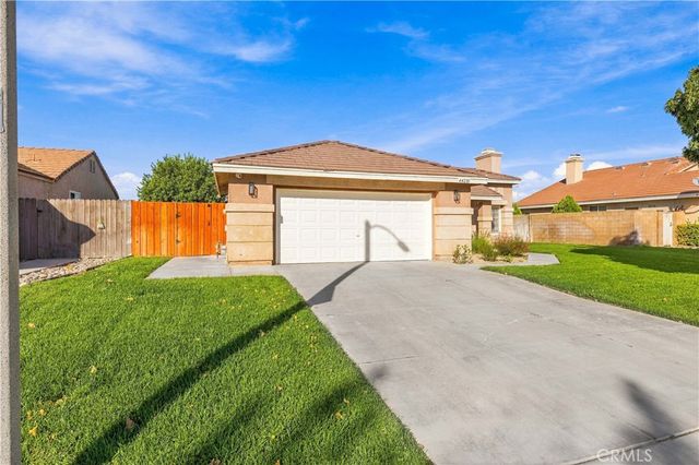 44201 Freer, Lancaster, CA 93536