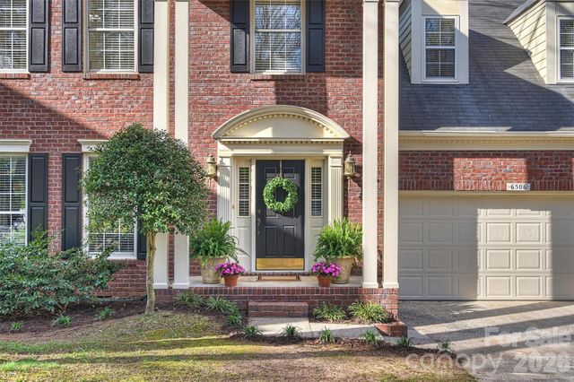 6506 Kentdale Court, Charlotte, NC 28270