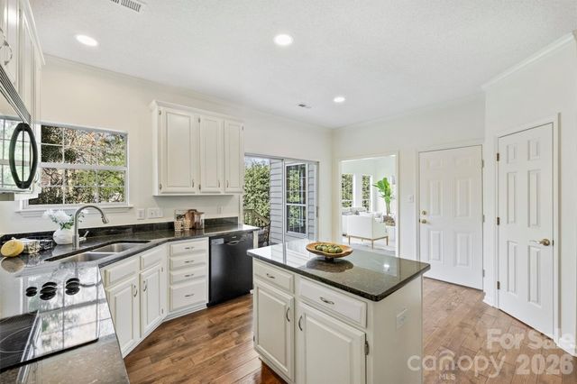 6506 Kentdale Court, Charlotte, NC 28270