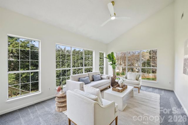 6506 Kentdale Court, Charlotte, NC 28270