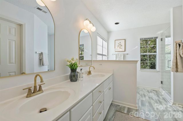 6506 Kentdale Court, Charlotte, NC 28270