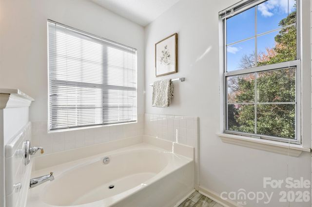 6506 Kentdale Court, Charlotte, NC 28270