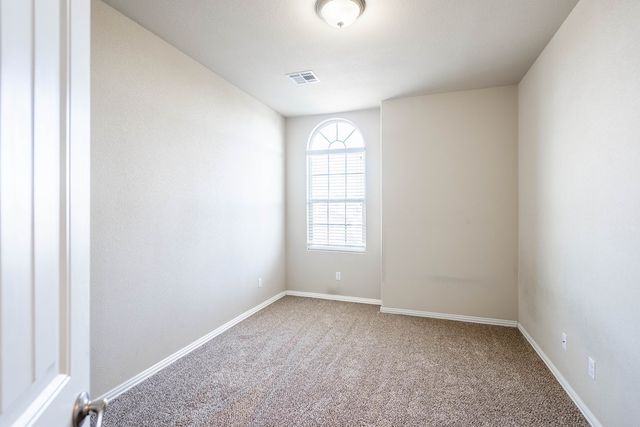 6977 King Ranch Rd, Odessa, TX 79765