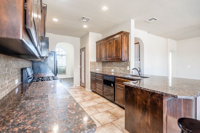 6977 King Ranch Rd, Odessa, TX 79765