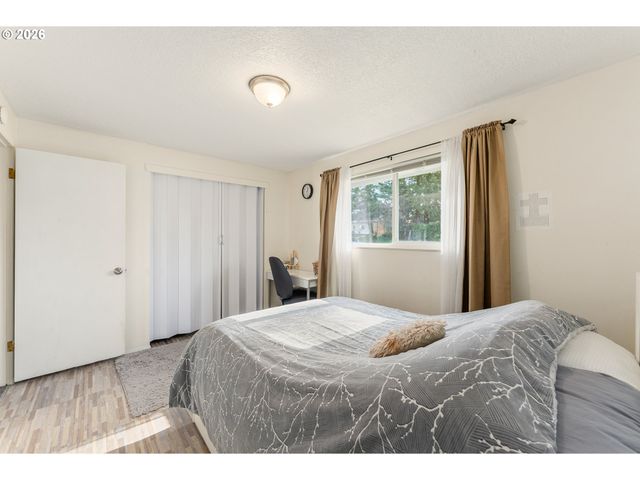 21001 Se Yamhill St, Gresham, OR 97030