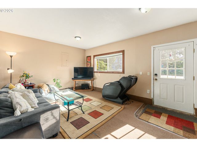 21001 Se Yamhill St, Gresham, OR 97030