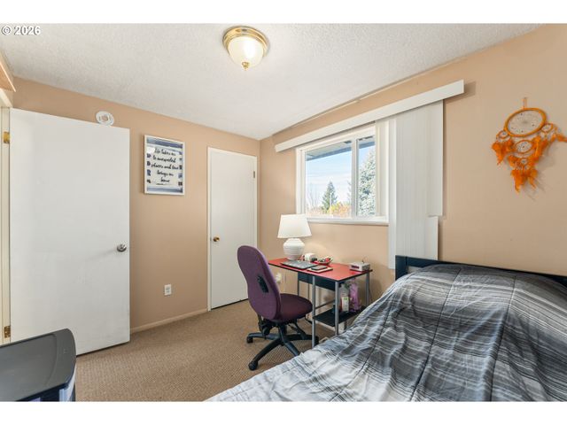 21001 Se Yamhill St, Gresham, OR 97030