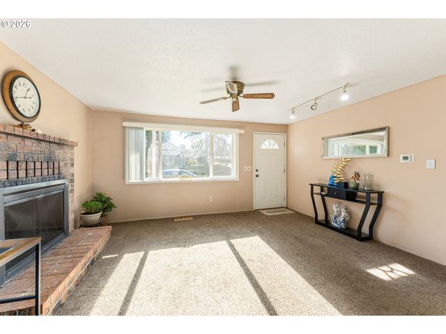 21001 Se Yamhill St, Gresham, OR 97030