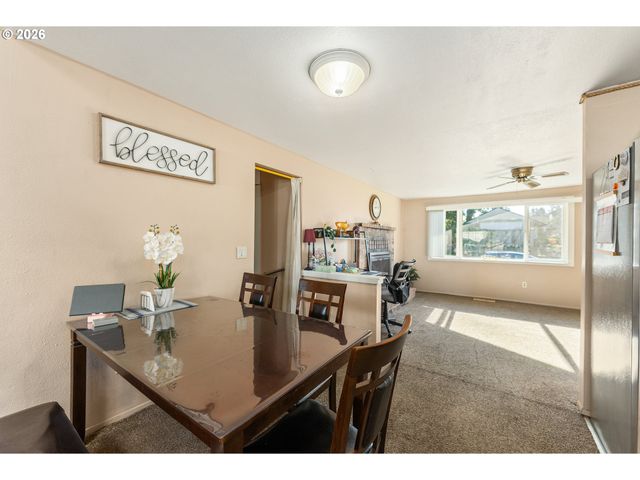 21001 Se Yamhill St, Gresham, OR 97030