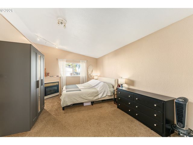 21001 Se Yamhill St, Gresham, OR 97030