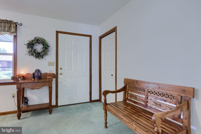 225 COUNTRY DR, Denver, PA 17517