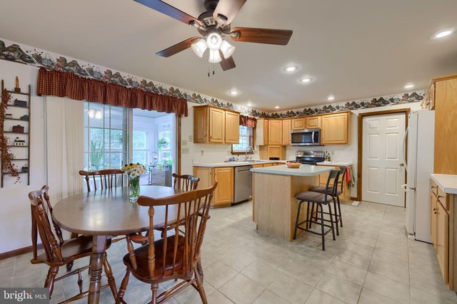 225 COUNTRY DR, Denver, PA 17517