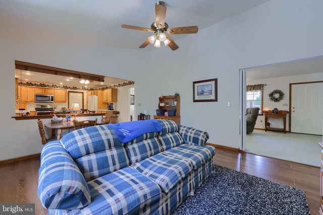 225 COUNTRY DR, Denver, PA 17517