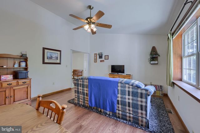 225 COUNTRY DR, Denver, PA 17517
