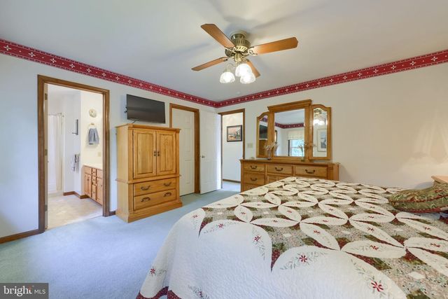 225 COUNTRY DR, Denver, PA 17517